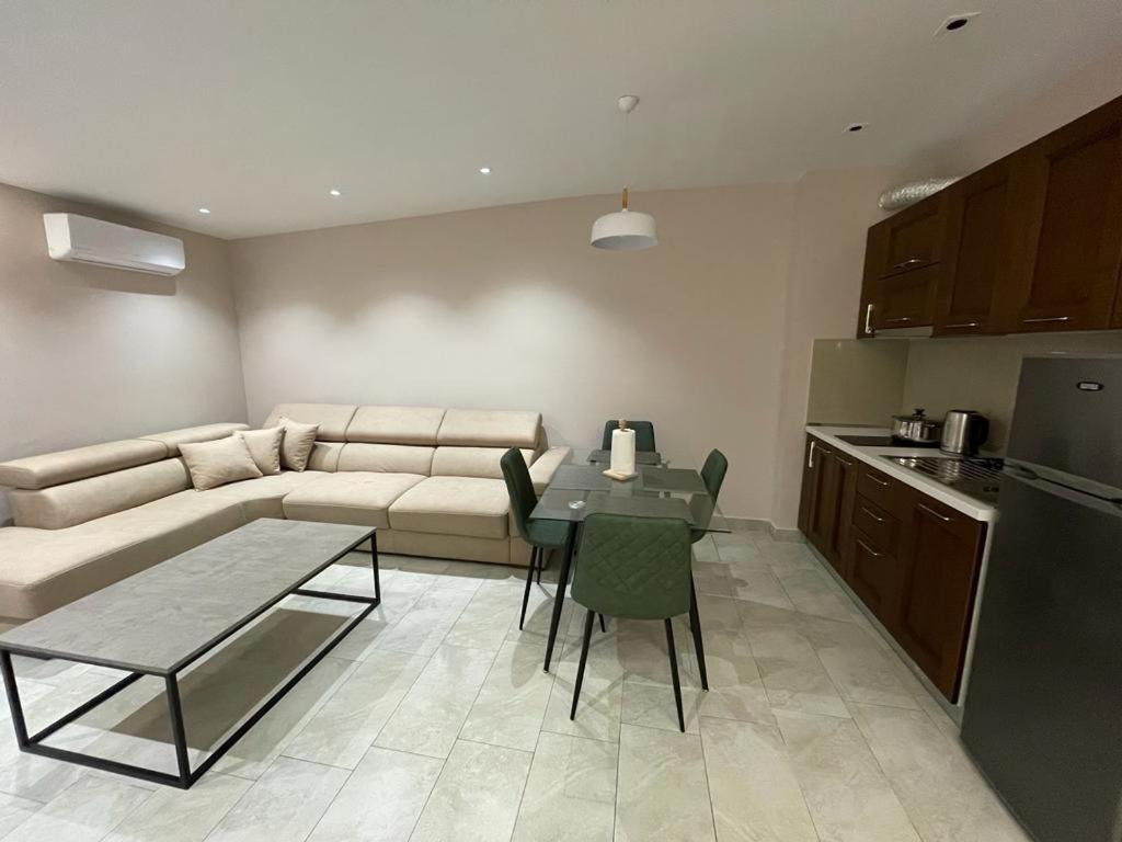 Sevians Apartments Голем Экстерьер фото